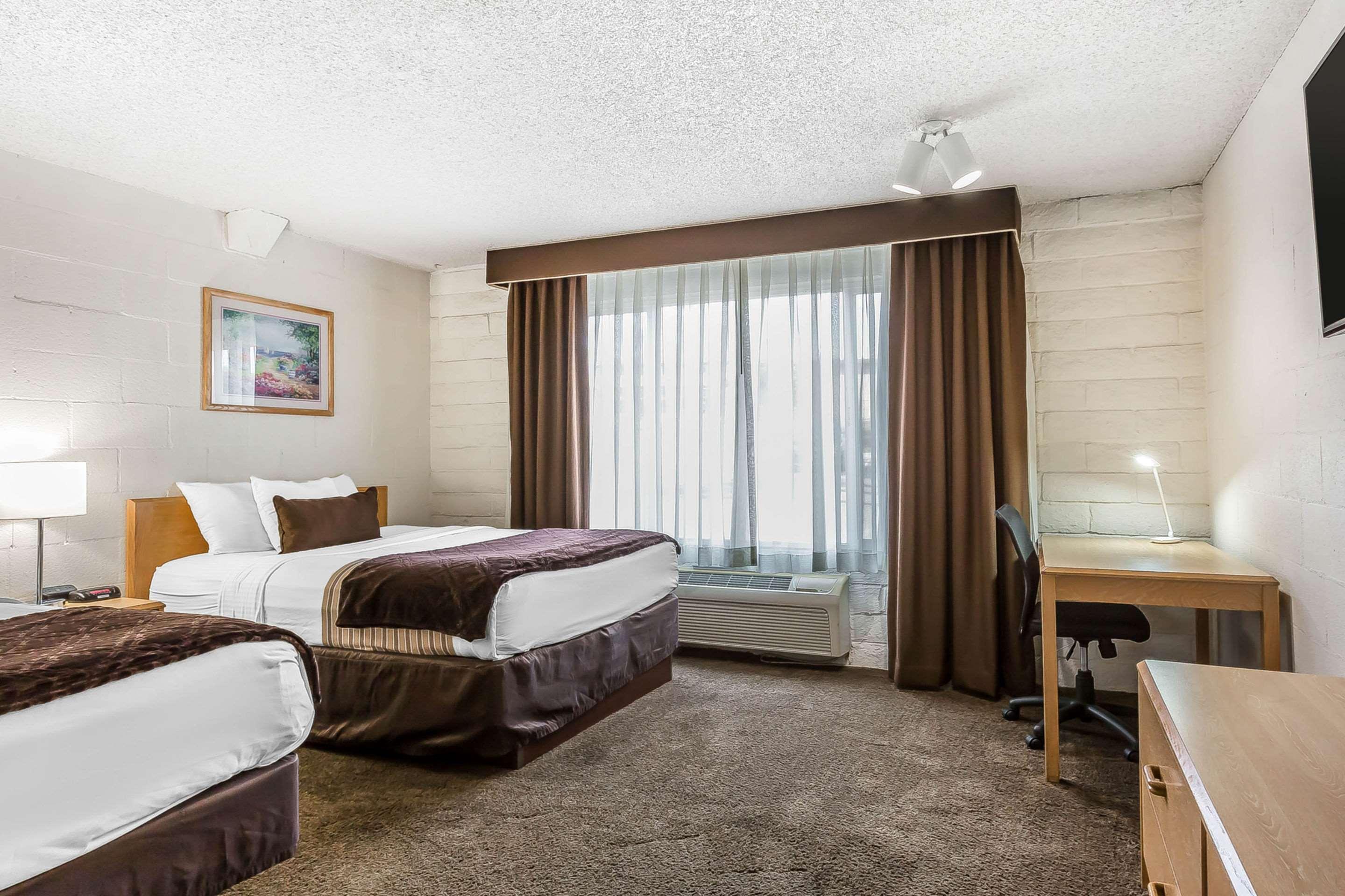 Econo Lodge Lake Elsinore Casino Εξωτερικό φωτογραφία