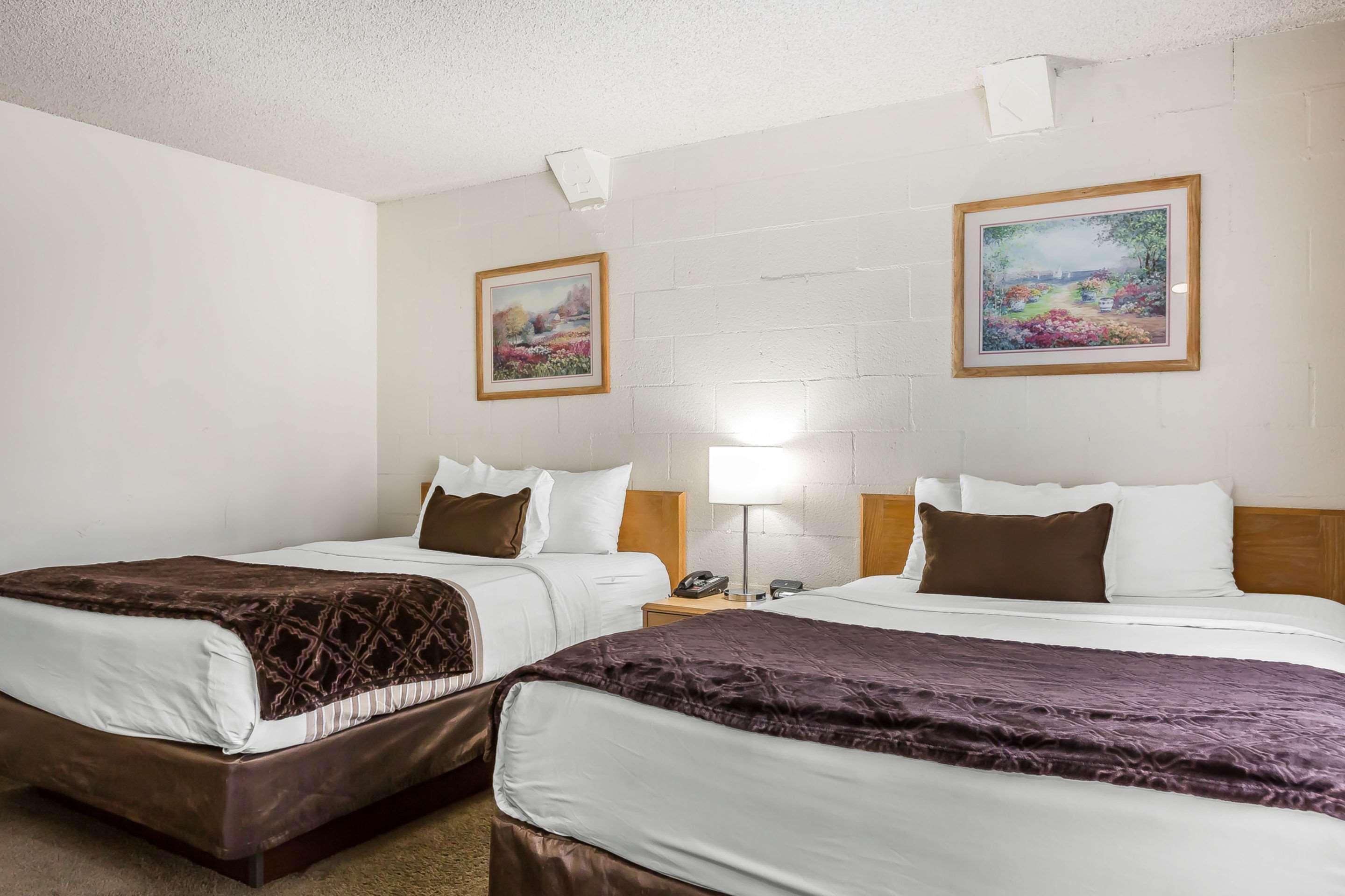 Econo Lodge Lake Elsinore Casino Εξωτερικό φωτογραφία