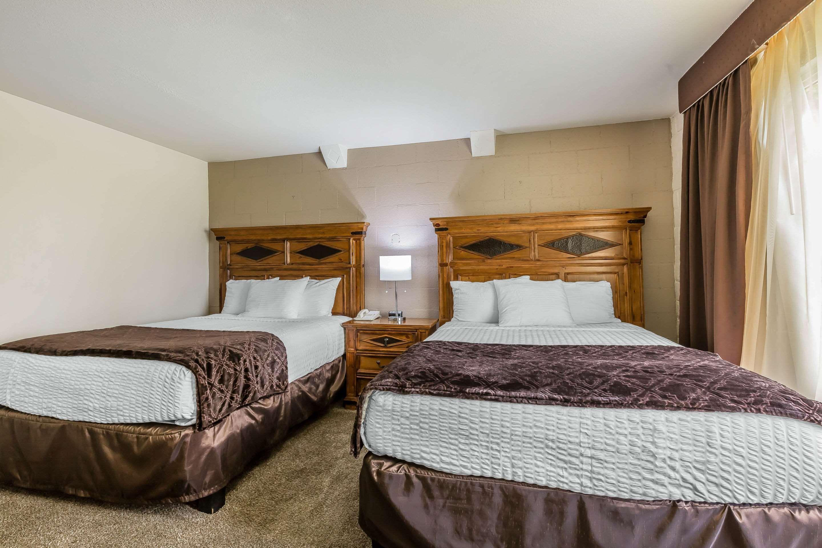 Econo Lodge Lake Elsinore Casino Εξωτερικό φωτογραφία