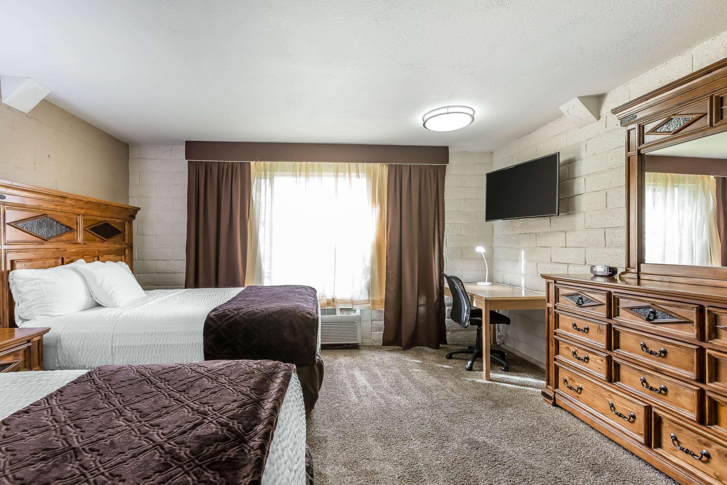 Econo Lodge Lake Elsinore Casino Εξωτερικό φωτογραφία