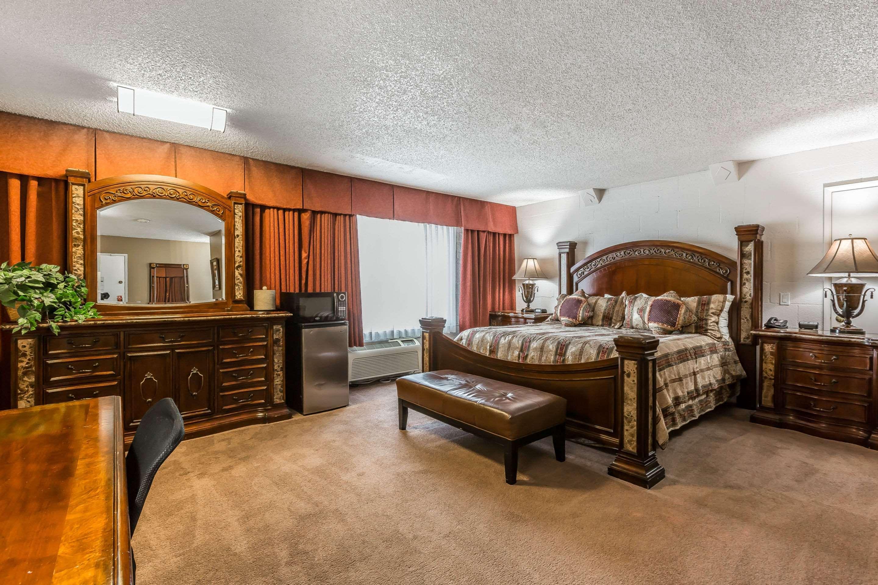 Econo Lodge Lake Elsinore Casino Εξωτερικό φωτογραφία